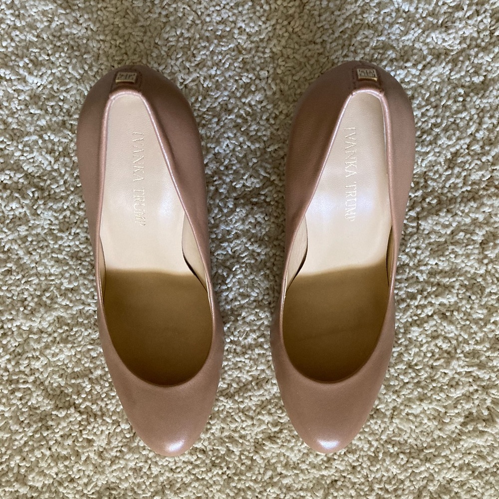 Ivanka Trump Nude Leather High Heels Size 8.5